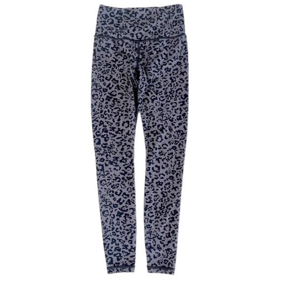 Athleta Elevation Ultra High Rise Leggingd in Leopard Size XS - Picture 5 of 7